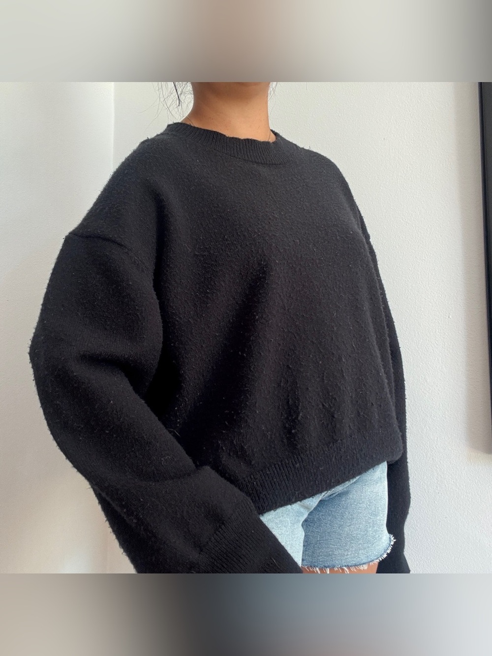 Commense Black Crewneck Sweater